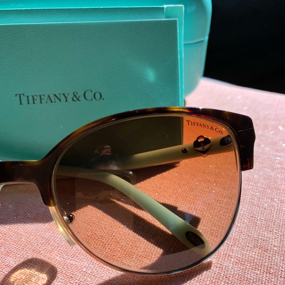 Tiffany & Co. Tortoise/ Heart Locket Sunglasses main image 9